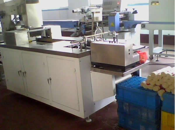 小型挂面包装机